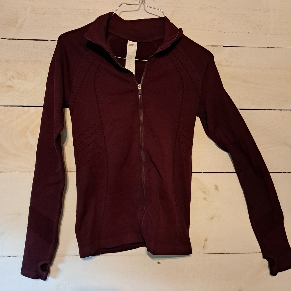Fabletics Red Burgundy Maroon Delta Seamless Laser Cut Long Sleeve Zip Up Medium - Picture 3 of 9